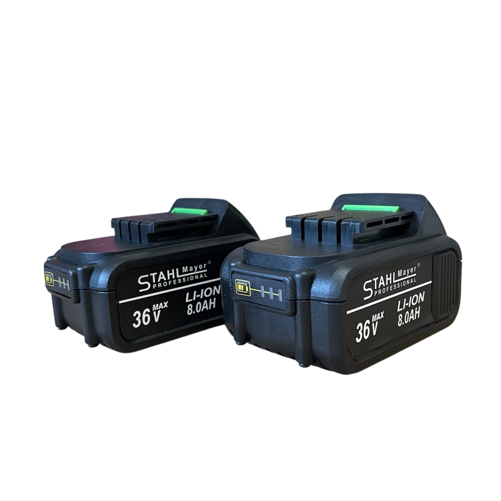 Акумулаторен Саблен Трион STAHLMAYER 36V | 2 Батерии 8Ah АКУМУЛАТОРНИ ИНСТРУМЕНТИ Детайлен изглед на триона с нож и контролите за скорост.