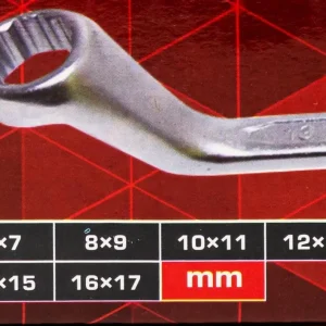 Детайлен изглед на двустранен ключ с антикорозионно покритие и текстурен захват.