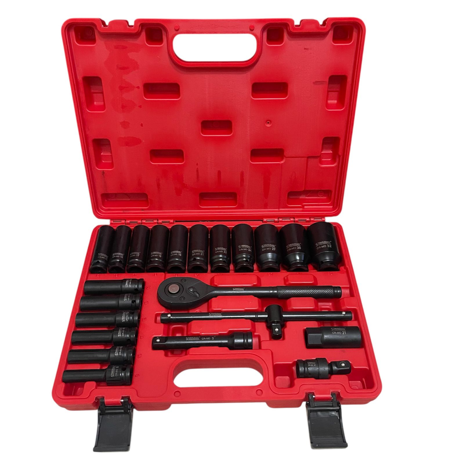 Ударно Гедоре STAHLMAYER 1/2″ | 23 Части, Дълбоки Вложки ГЕДОРЕТА Детайлен изглед на дълбоките вложки и тресчотката.