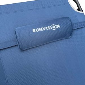 Сгъваем походен шезлонг SUNVISION SV-3998 на плажа.