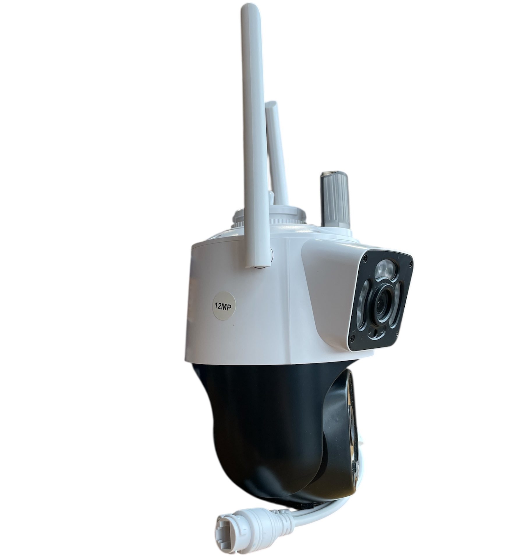 Тройна WiFi Камера 12MP | 3 Обектива, 270° View, Бяла ВИДЕОНАБЛЮДЕНИЕ Детайлен изглед на камерата и обхвата на наблюдение.